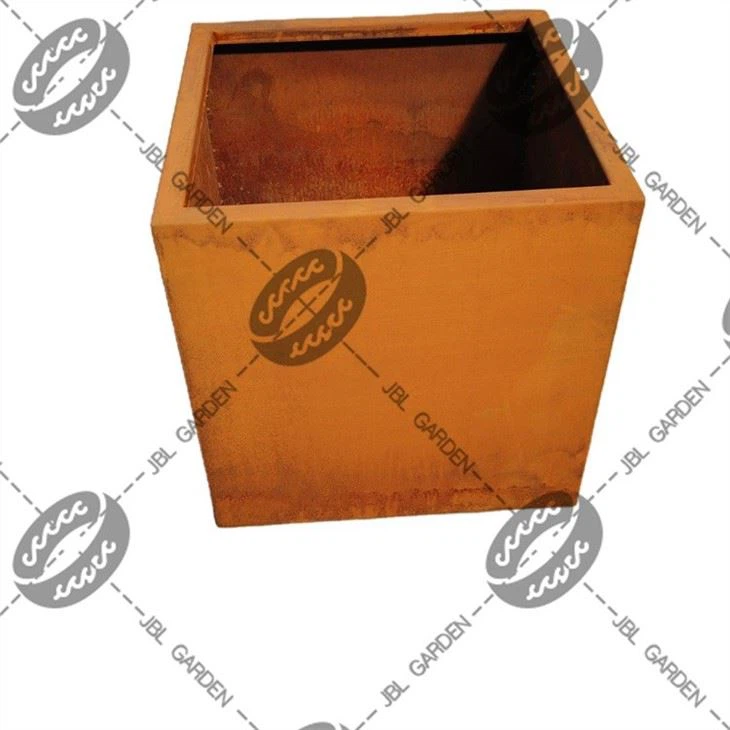 30 X 30 Planter