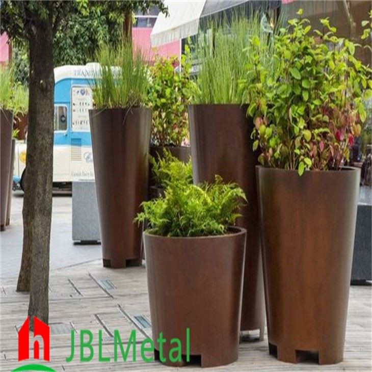 Rusty Steel Garden Decoration Flower Pot