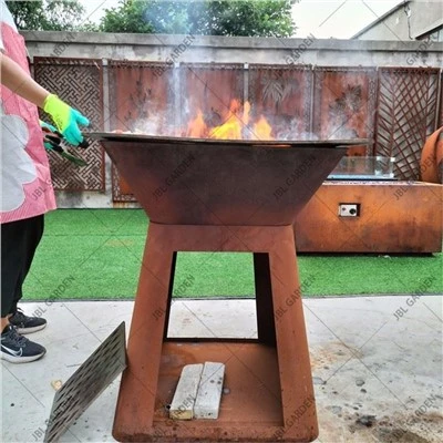 Grill BBQ Miotail Cruach Corten Dó Adhmad Gualach