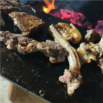 Pit Dóiteáin agus Grill Corten Steel
