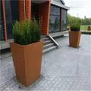 Plandálaí Cruach Rusty Corten Versatile